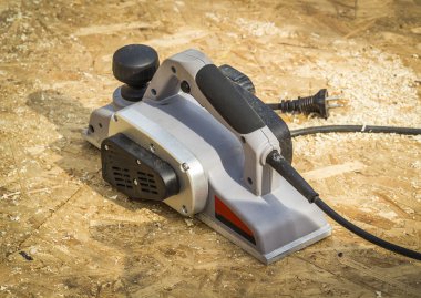 Elektrikli planya portre