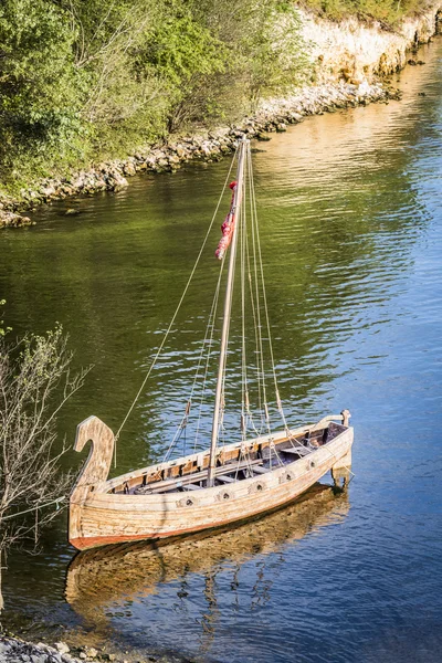 Oude houten schip. — Stockfoto