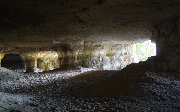 Entrada para a caverna — Fotografia de Stock