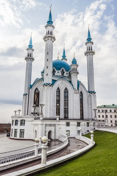 シティー カザン、タタールスタン、ロシアのタタールスタン共和国, ロシア連邦 - 2015 年 7 月 11 日: Kul シャリフ モスク. — ストック写真
