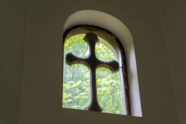 Singola finestra della chiesa — Foto Stock