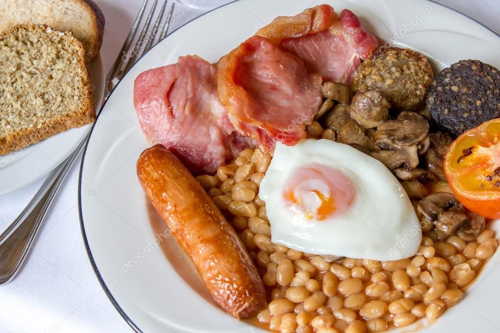 Full Irish breakfast — Stock Photo © yktr 78250086