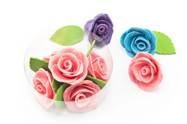 Dekorationen für Kuchen, Rosen, isoliert auf weiß — Stockfoto
