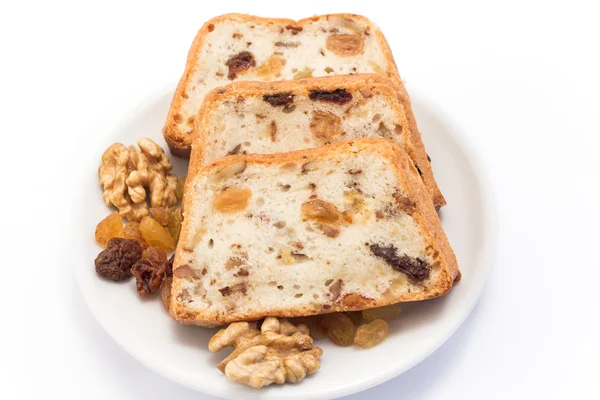 Pfund Kuchen mit Walnüssen und Rosinen — Stockfoto