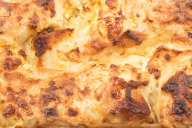 Geleneksel Sırp peynir pasta gibanica closeup arka plan olarak