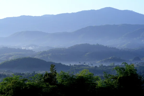 Dağda, Chiang Rai, Thail sabah güzel manzaralı