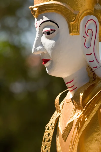 Nahaufnahme einer thailändischen Statue des nördlichen Gottes, Chiang Mai, Thailand — Stockfoto