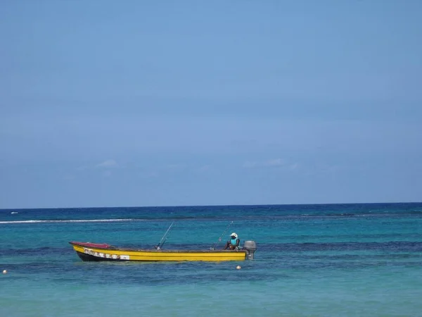 Boat Fishing Lying Atlantic Ocean — Stock Photo, Image