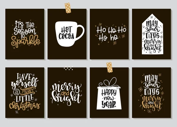 Set met Merry Christmas en Happy New Year vintage geschenktags en kaarten met kalligrafie. Handgeschreven letters. Handgetekende vormgevingselementen. Afdrukbare artikelen — Stockvector