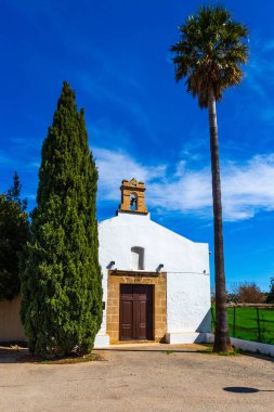 Denia, İspanya - 12 Mart 2023: Palmiyeli San Juan Hermitage.