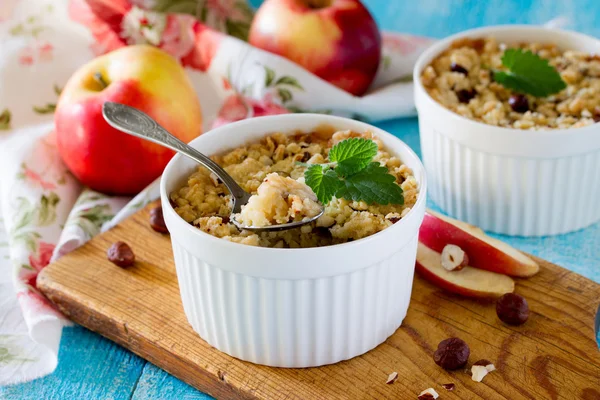 Dessert crumble with apple and nuts in a rustic style — Stock Photo, Image