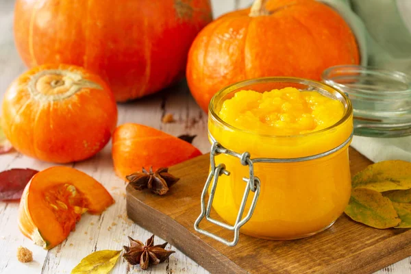 Pumpkin Puree Spices Pumpkin Wooden Table — Stock Photo, Image