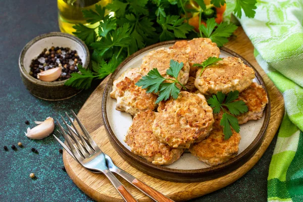 Gezond Veganistisch Voedsel Rode Viskoteletten Een Donkere Steen Leistafel — Stockfoto