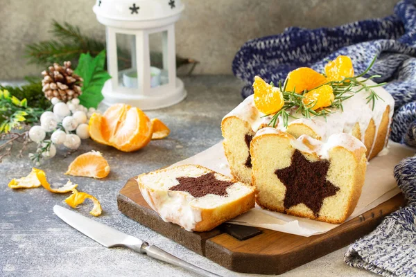 Winter Dessert Chocolate Star Cupcake Sour Cream Frosting Festive Table — Stock Photo, Image