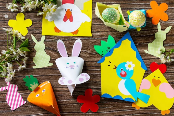 Zajączek Wielkanocny Pisanki Inne Wiosenne Świąteczne Papierowe Rzemiosło Dla Dzieci — Zdjęcie stockowe