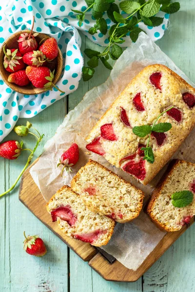 Delicious Summer Dessert Gluten Free Strawberry Pie Cake Strawberries Wooden — Stock Photo, Image