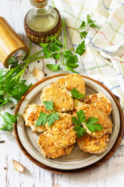 Zdravé Veganské Jídlo Chutné Domácí Červené Rybí Kotlety Dřevěném Venkovském — Stock fotografie