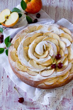 Tatlı kek doldurulmuş haşhaş ve kiraz, hamur mayaları