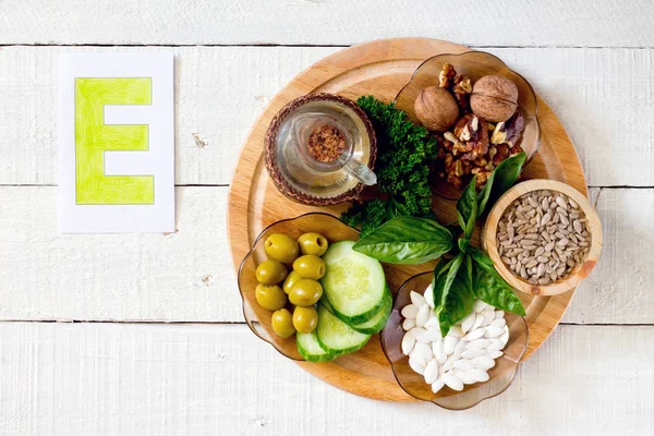 Livsmedel som innehåller vitamin E — Stockfoto