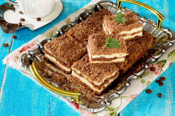 Queijo de casa de campo de torta e chocolate em estilo rústico — Fotografia de Stock