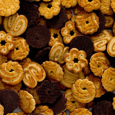 Çikolata sır masada, üstten görünüm ile tanımlama.