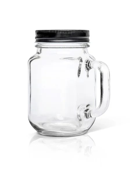 Frasco de vidro transparente com tampa de alumínio preto isolado sobre fundo branco — Fotografia de Stock