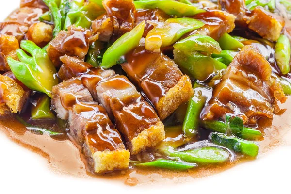 Cerdo crujiente frito con Kale Thai deliciosa comida — Foto de Stock