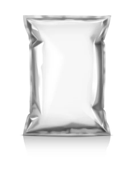 孤立在白色背景上的空白零食袋 — 图库照片