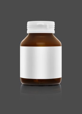 Boş kahverengi ek prroduct şişe izole gri arka plan üzerinde beyaz etiketle