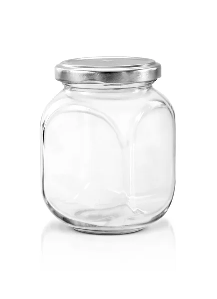 Frasco de vidro transparente com tampa de prata isolada sobre fundo branco — Fotografia de Stock