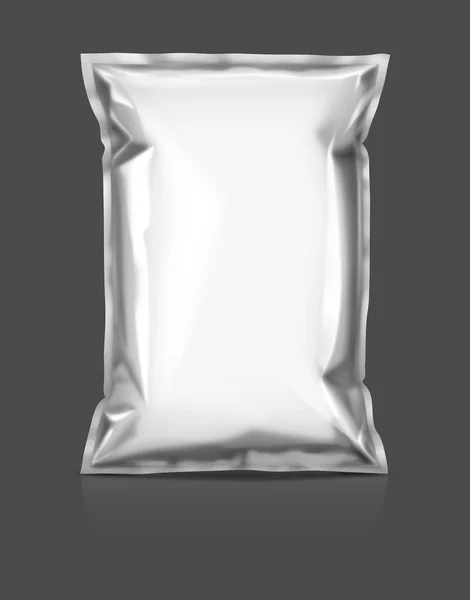 灰色の背景に分離された空白包装おやつポーチ — ストック写真
