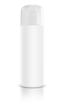 Beyaz arka plan üzerinde izole boş ambalaj kozmetik şişe