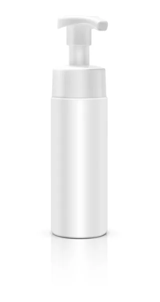 Puste opakowania butelki kosmetyczne na białym tle — Zdjęcie stockowe