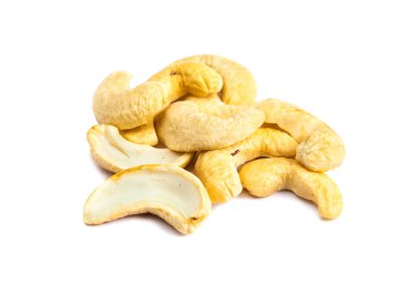 Kaju fıstığı beyaz arka planda izole