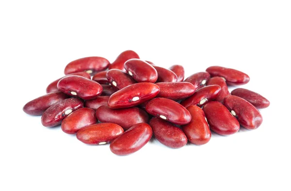 白い背景に隔離された赤い腎臓豆 — ストック写真