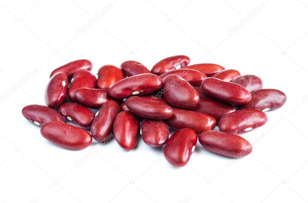 red kidney bean isolated on white background