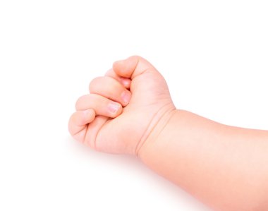 Bebek el yumruk 9-12 ay içinde beyaz arka plan izole