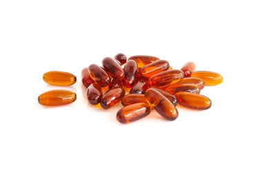 Beyaz arka plan üzerinde izole lesitin ek ürün kapsül