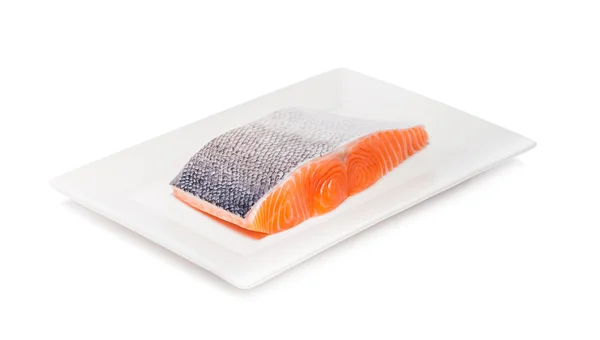 Peixe salmão fatia de carne fresca isolado no fundo branco — Fotografia de Stock