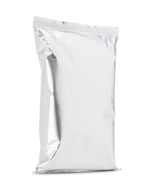 Boş gümüş folyo ambalaj çantası modeli ürün tasarımı için şeffaf bir arkaplan üzerinde izole