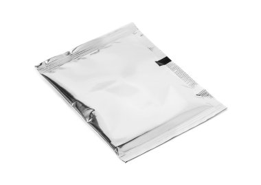 Beyaz arka plan üzerinde izole boş ambalaj folyo poşet