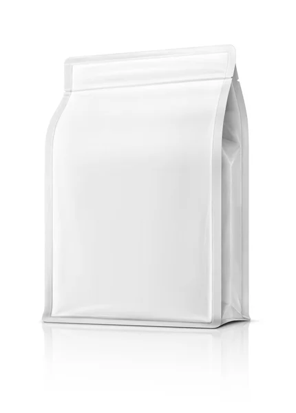 Bolsa de embalagem em branco pronto para o projeto do produto isolado em fundo branco — Fotografia de Stock