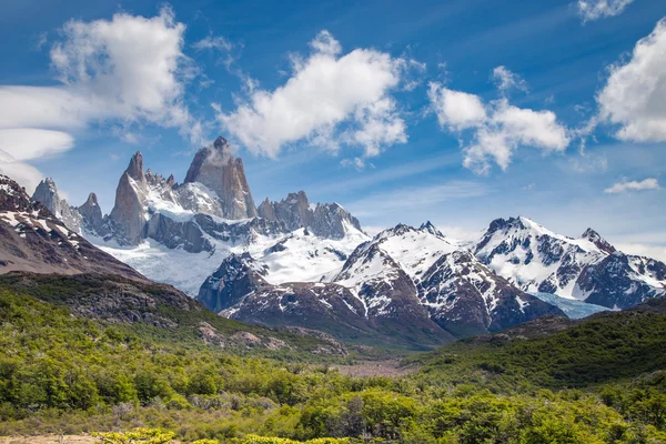 Fitz roy hory, hory krajina, Patagonie, ledovec v horách — Stock fotografie