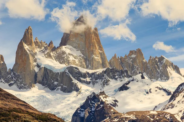 Fitz roy hory, hory krajina, Patagonie, ledovec v horách — Stock fotografie