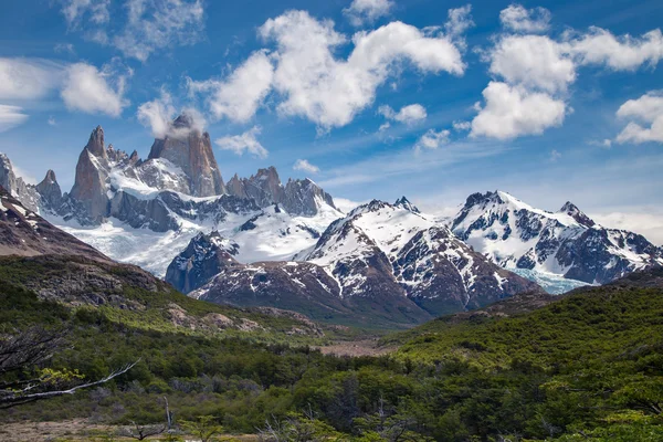 Fitz roy hory, hory krajina, Patagonie, ledovec v horách — Stock fotografie