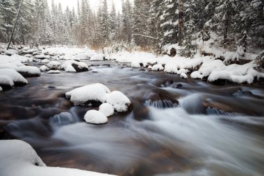 soğuk su Kuzey Nehri, Rus doğa, şelale