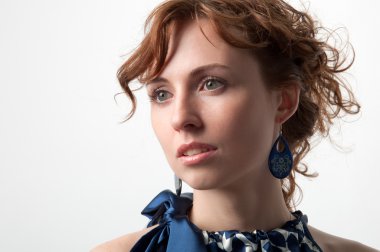 Genç ve güzel kadın hatırlar