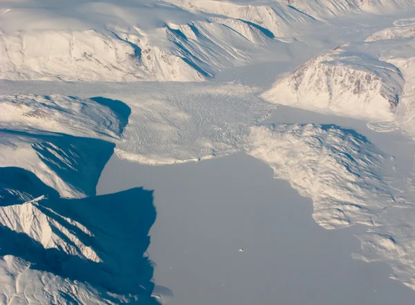 Vista aérea del río de nieve de Groenlandia — Foto de Stock