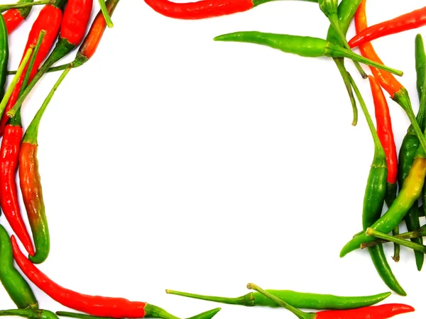 흰 배경에 따로 붙어 있는 붉은 칠리 고추 — 스톡 사진