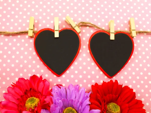 Herz Hintergrund Valentinstag mit schönen Blumenstrauß — Stockfoto
